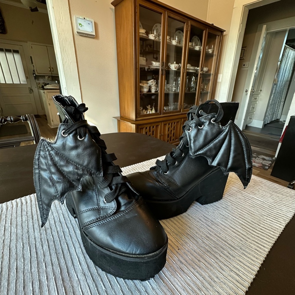 Hot Topic Iron Fist Black Winged Platform Lace-Up Ankle Boots